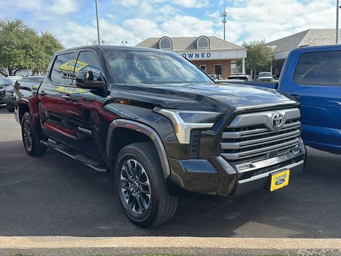 Used 2023 Toyota Tundra Limited image 1