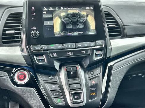 Used 2024 Honda Odyssey Touring image 18