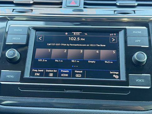 Used 2020 Volkswagen Tiguan S FWD image 28
