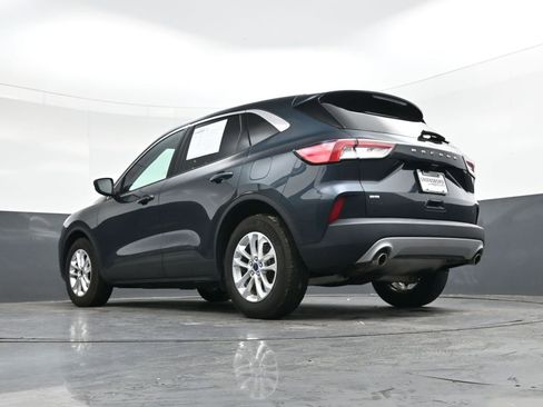 Used 2022 Ford Escape SE w/ Cold Weather Package image 29