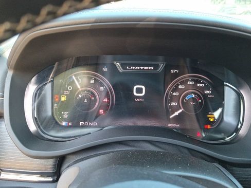 Used 2024 RAM 2500 Limited AWD/4WD image 16