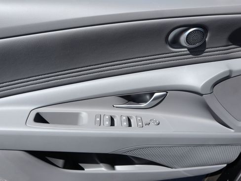 New 2026 Hyundai Elantra SEL Sport Premium FWD image 15