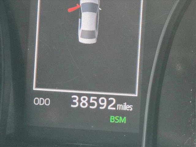 Used 2024 Toyota Camry SE w/ Convenience Package FWD image 10