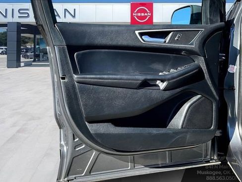 Used 2024 Ford Edge SEL image 17