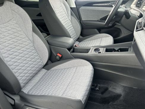 New 2026 Volkswagen Tiguan S image 7