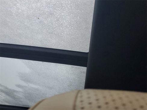 Certified 2023 Cadillac Escalade ESV Premium Luxury w/ Performance Package image 25