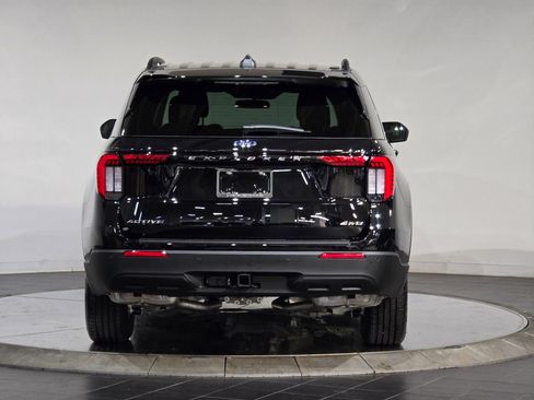 New 2026 Ford Explorer Active AWD/4WD image 8