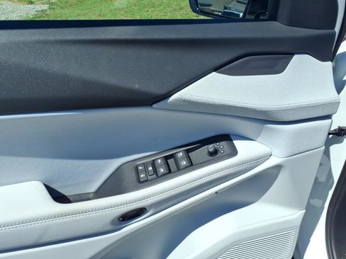 New 2026 Jeep Cherokee Laredo AWD/4WD image 13