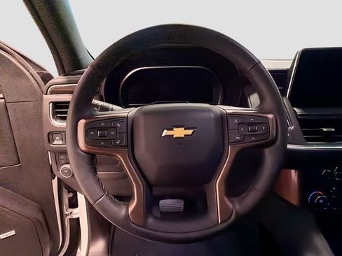 Used 2023 Chevrolet Tahoe High Country w/ Premium Package 2 AWD/4WD image 11