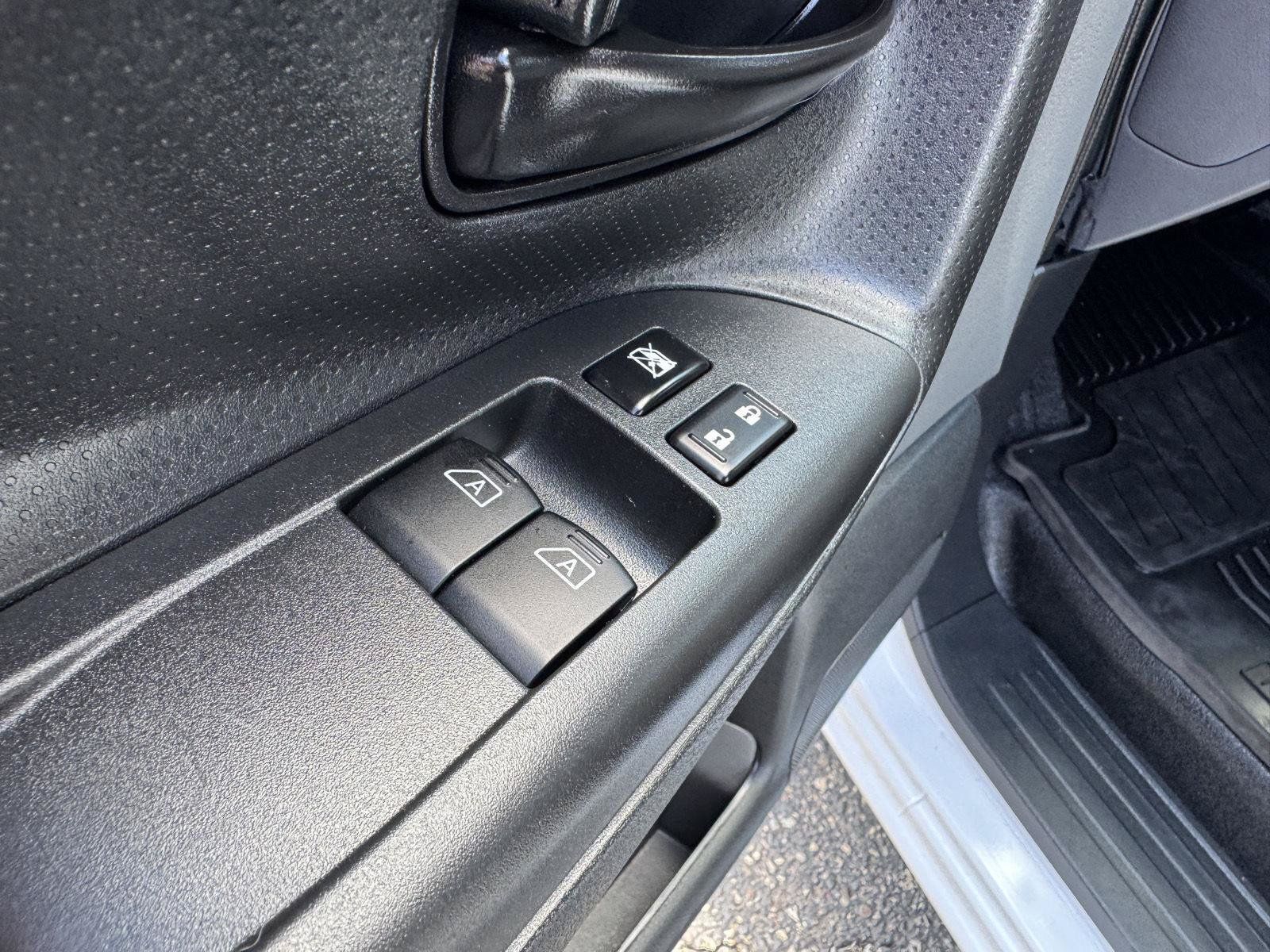 Used 2021 Nissan NV200 SV w/ Back Door Glass Package FWD image 15