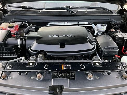Used 2021 Chevrolet Colorado Z71 w/ Safety Package RWD image 10