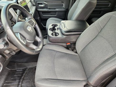 Used 2024 RAM 2500 Big Horn w/ Night Edition AWD/4WD image 21