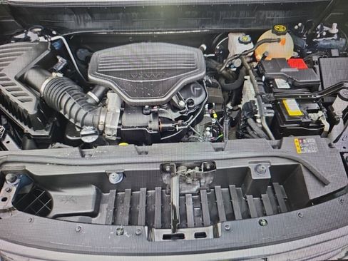 Used 2022 GMC Acadia AT4 w/ GMC Pro Grade Package image 22