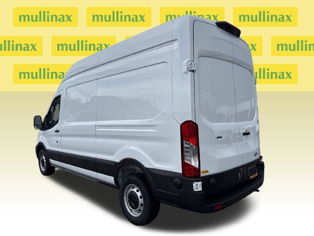 New 2027 Ford Transit 250 148 High Roof w/ Load Area Protection Package RWD image 4