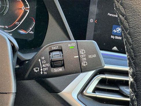 Used 2022 BMW X7 xDrive40i w/ Parking Assistance Package image 21