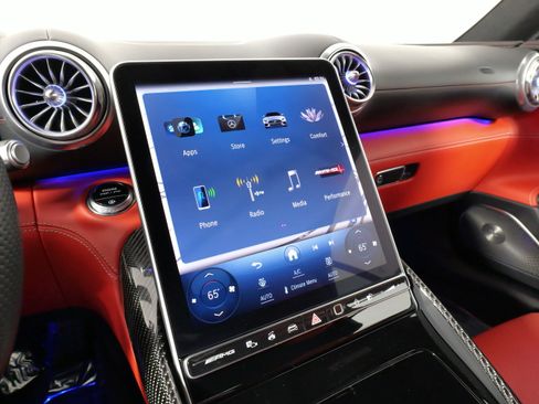 Used 2022 Mercedes-Benz SL 63 AMG 4MATIC image 43