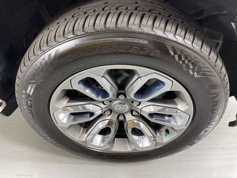 Used 2022 RAM 1500 Laramie image 10