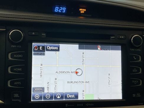 Used 2017 Toyota Highlander Limited image 18