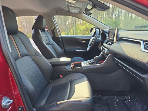 Used 2024 Toyota RAV4 Adventure image 10