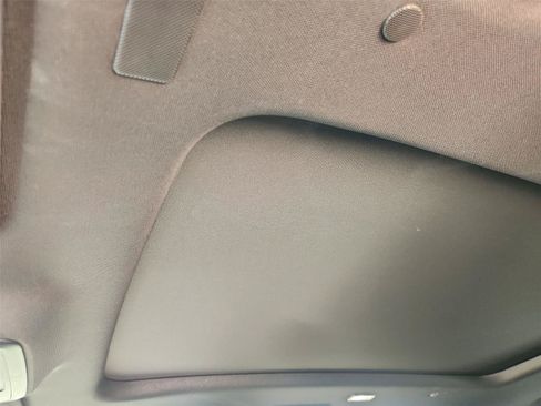 Used 2024 Chevrolet Traverse LT w/ Enhanced Driving Package FWD image 18
