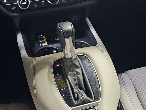 Used 2024 Honda HR-V EX-L image 16