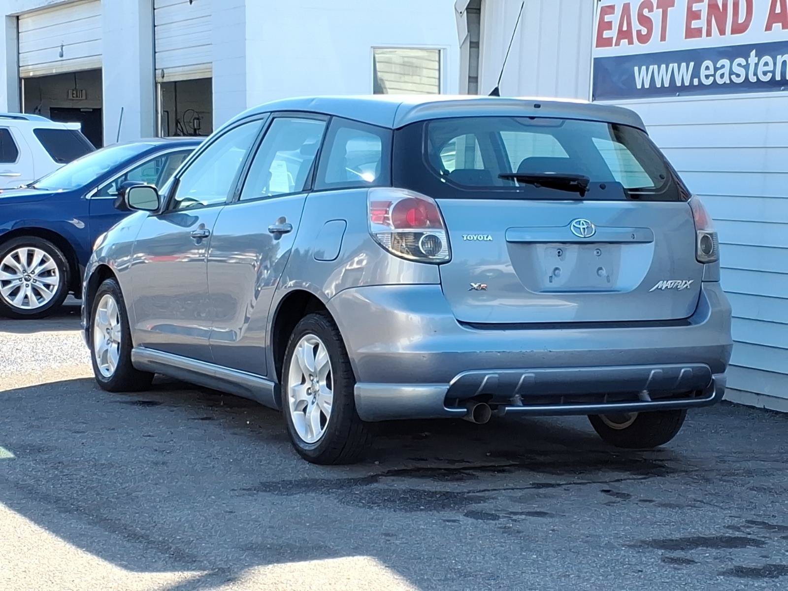 Used 2007 Toyota Matrix XR FWD image 3