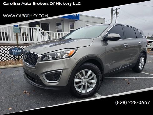 Used 2017 Kia Sorento L image 1