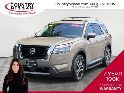 Certified 2024 Nissan Pathfinder Platinum w/ Lighting Package (N93) AWD/4WD image 1