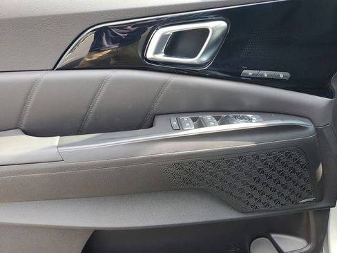 New 2026 Kia Carnival SX Prestige FWD image 17