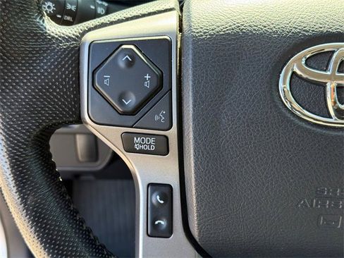 Used 2016 Toyota Tacoma SR5 w/ SR5 Appearance Package (SN) image 24