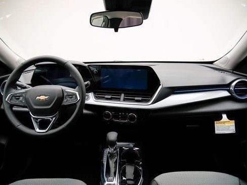 New 2026 Chevrolet Trax LT w/ Driver Confidence Package image 27