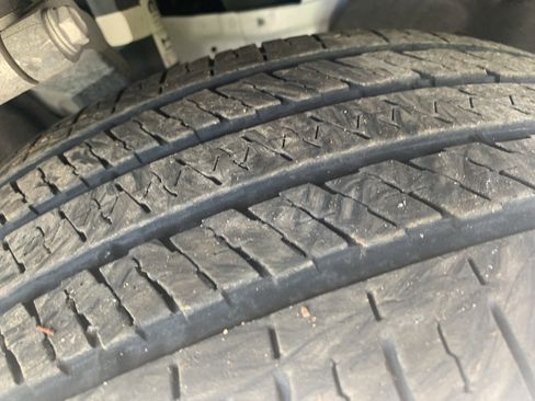 Used 2023 Jeep Grand Cherokee L Overland RWD image 11