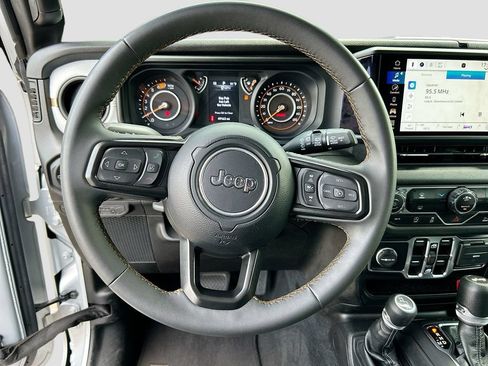 Used 2024 Jeep Wrangler Unlimited Sport AWD/4WD image 35