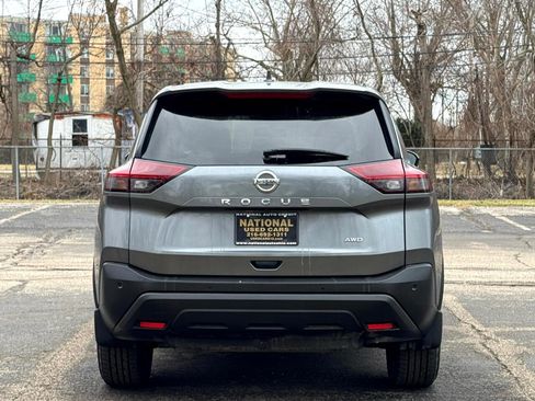 Used 2021 Nissan Rogue S AWD/4WD image 12