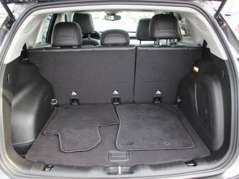 Used 2022 Jeep Compass Latitude w/ Sun and Sound Group image 25