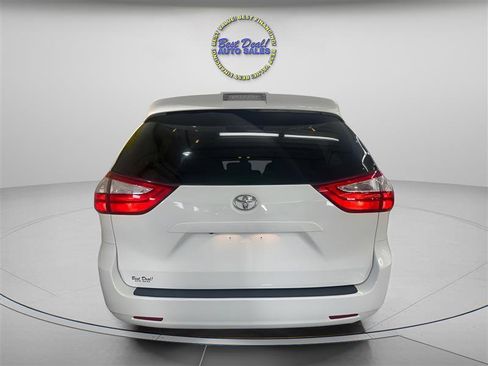 Used 2019 Toyota Sienna LE FWD image 8