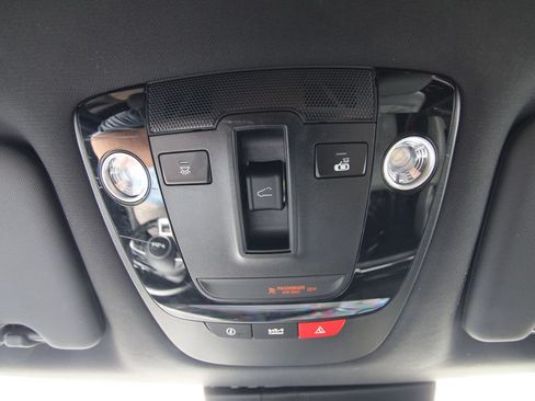 Used 2023 Kia Sportage X-Line w/ X-Line Premium Package AWD/4WD image 36
