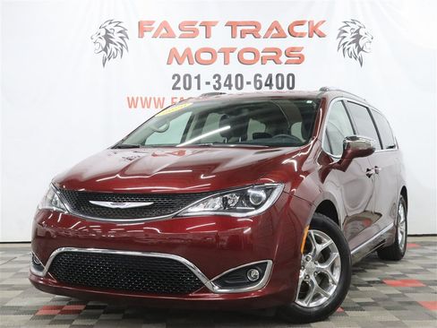 Used 2020 Chrysler Pacifica Limited FWD image 1