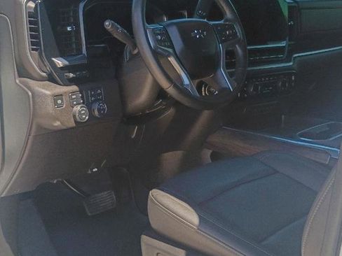 Used 2024 Chevrolet Silverado 2500 LTZ w/ LTZ Plus Package image 11