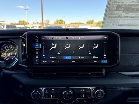 New 2026 Jeep Wrangler Unlimited Rubicon w/ Safety Group image 22