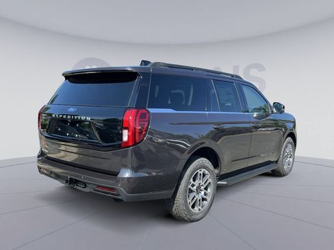 New 2026 Ford Expedition Active AWD/4WD image 16