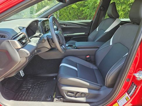 Used 2026 Toyota Camry SE w/ Convenience Package image 15