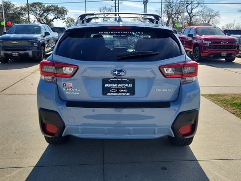 Used 2023 Subaru Crosstrek 2.5i Limited w/ Moonroof Package image 6