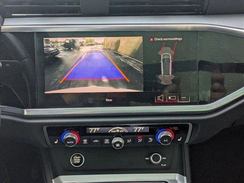 Used 2024 Audi Q3 2.0T Premium image 14