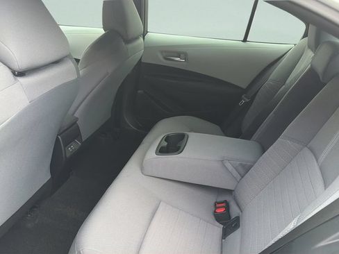 Used 2026 Toyota Corolla SE FWD image 30