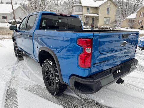 Used 2024 Chevrolet Silverado 1500 ZR2 w/ Technology Package image 13