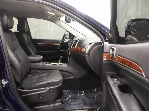 Used 2012 Jeep Grand Cherokee Limited w/ Mopar Chrome Edition Group AWD/4WD image 15