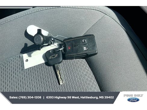 Used 2018 Chevrolet Colorado W/T w/ WT Convenience Package RWD image 9