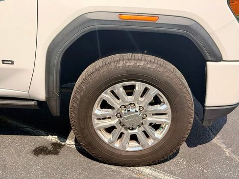 Used 2021 GMC Sierra 2500 Denali w/ Denali Ultimate Package AWD/4WD image 29