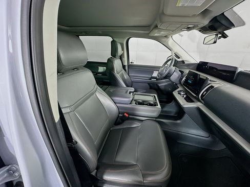 Used 2025 Ford Expedition Max Active image 34